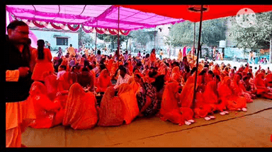 महरौनी: कस्बा महरौनी के मड़ावरा रोड स्थित शिव मंदिर प्रांगण में नारी जागरण एवं नव कुंडीय गायत्री महायज्ञ का आयोजन हुआ