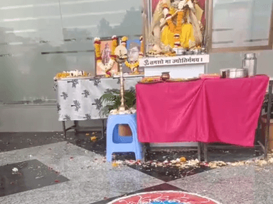 शुजालपुर: बसंत पंचमी पर शैक्षणिक संस्थाओं में सरस्वती पूजन और विभिन्न कार्यक्रमों का आयोजन