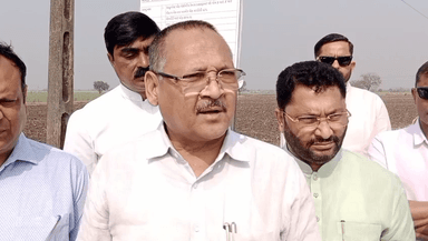 કામરેજ: દ.ગુ.માં રૂ.188 કરોડના નહેર સુધારણા કામો પ્રગતિમાં: મંત્રીએ સુરત-નવસારી જિલ્લામાં ચાલી રહેલી કામગીરીનું નિરીક્ષણ કર્યું