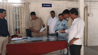 यावल: यावल पोलीसत किनगाव येथील छत्रपती शिवाजी महाराज कृति समितीचे निवेदन,सोशल नेटवर्कवर बदनामी करणाऱ्या वर कारवाईची मागणी