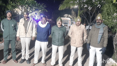 गुलाबगंज: पुलिस ने बताया, गुलाबगंज समेत जिले के थाना क्षेत्रों में 345 से ज्यादा पुलिस बल ने 775 जगहों पर दी दबिश