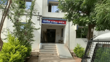 પોશીના: તાલુકાના દાનમહુડી નજીક અકસ્માતમાં સારવાર દરમિયાન ના પૈસા ન આપતા અજાણ્યા જીપ ચાલક વિરુદ્ધ ગુનો નોંધાયો