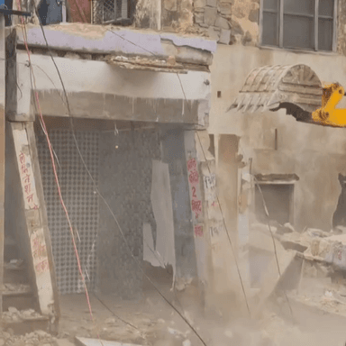 लक्ष्मणगढ़: लक्ष्मणगढ़ नगर पालिका प्रशासन ने प्रमुख मार्गों से अतिक्रमण करने वालों के खिलाफ हटाया अतिक्रमण