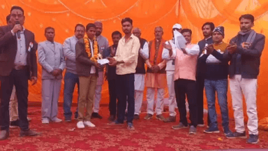 गुनौर: जसवंतपुरा ग्राम में 10वीं में 94% अंक लाने पर छात्र का सम्मान