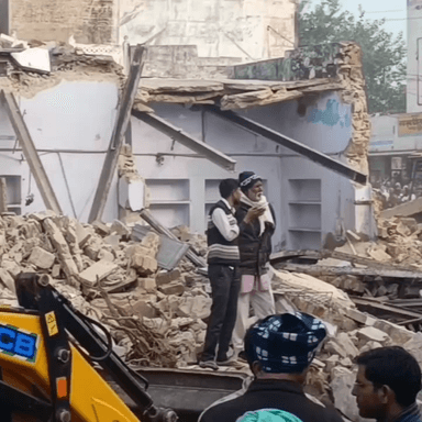 लक्ष्मणगढ़: लक्ष्मणगढ़ नगरपालिका में अतिक्रमण पर सख्त कार्रवाई, जेसीबी की सहायता से हटाया गया अतिक्रमण