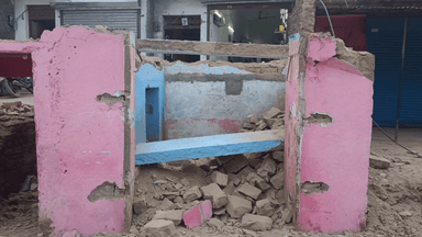 किशनगंज: ग्रामीणों ने सड़क निर्माण के लिए स्वेच्छा से हटाया अतिक्रमण, 45 फीट चौड़ी बनेगी सड़क