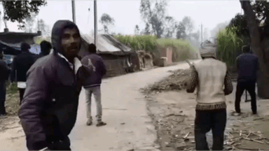 पूरनपुर: गांव नेतापुर में घर में घुसा तेंदुआ, ग्रामीणों ने तेंदुए को खदेड़ा, वीडियो हुआ वायरल