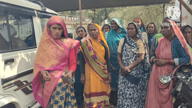 पंधाना: कुमठी गांव में अवैध शराब बेचने वालों पर महिलाओं ने गाली-गलौज और धमकाने का आरोप लगाया