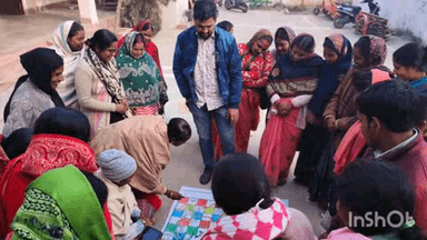 तुरकौलिया: तुरकौलिया में ग्रामीण महिलाओं व किसानों को जागरूक करने के लिए शुक्रवार को जीविका द्वारा नई चेतना कार्यक्रम का आयोजन शुरू