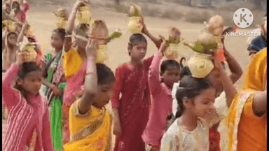 रायडीह: अरंडा गाँव के ग्रामीणों ने द्वारासेणी बूढ़ा महादेव मंदिर की प्रथम वर्षगांठ कलश यात्रा धूमधाम से मनाई