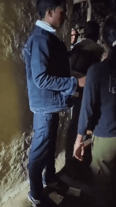 भाइयों के बंटवारे के विवाद में पहुंची पुलिस पर मारपीट करने का आरोप
संवाद न्यूज एजेंसी