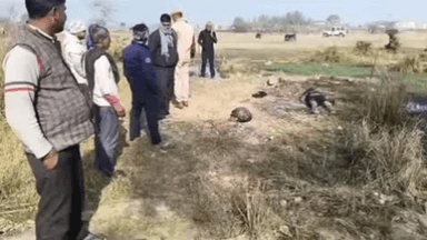 रूपवास: रूपवास में रेलवे ट्रैक के पास मिला अज्ञात व्यक्ति का शव, ट्रेन से गिरकर मौत होने की आशंका