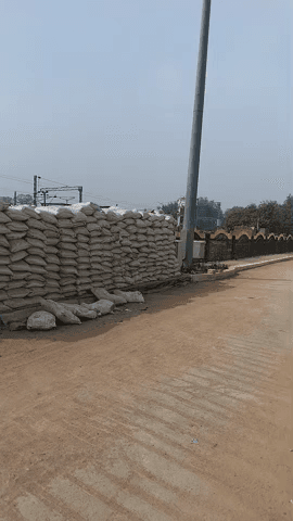 chitrkut Dham karvi Hai barbadi ki halat
iske kaarvayi honi chahie@