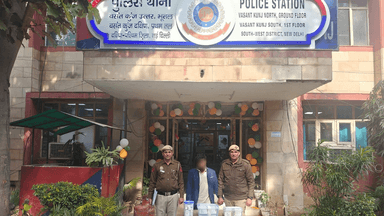 पंजाबी बाग: वसंत कुंज: लाखों की दवाइयाँ चोरी करने के आरोप में एक आरोपी गिरफ्तार