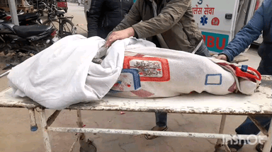 डीग: डीग में आग की चपेट में आकर 81 वर्षीय वृद्ध महिला गंभीर रूप से झुलसी, भरतपुर रेफर