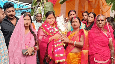 झरिया/जोरापोखर/सिंदरी: झरिया में 24 घंटे अखंड हरिकीर्तन का आयोजन, झरिया विधायक रागिनी सिंह हुईं शामिल