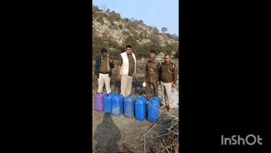 मदनपुर: सलैया थाना की पुलिस ने चाल्हो पहाड़ पर तीन महुआ शराब भट्टी को ध्वस्त किया, 5000 लीटर जावा महुआ और 240 लीटर शराब विनष्ट