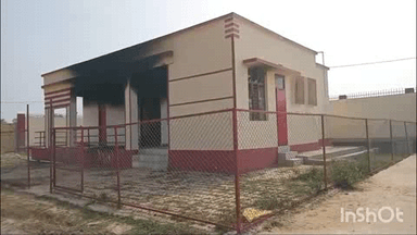 बांका: कुर्मा गांव में स्टेडियम के भवन में असामाजिक तत्वों ने लगाई आग, पुलिस जांच में जुटी