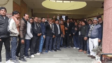 खतौली: खतौली तहसील परिसर में भ्रष्टाचार के खिलाफ वकीलों ने किया हंगामा प्रदर्शन, हड़ताल की दी चेतावनी