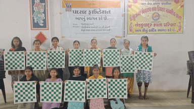 સોનગઢ: સ્પોર્ટ્સ ક્ષેત્રે દીકરીઓને પ્રોત્સાહન: બેડકુવાદુર્ ખાતે 250થી વધુ આદિવાસી બાળાઓને મફત ચેસ તાલીમ