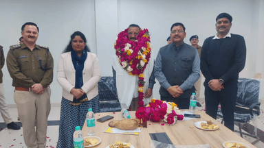 निवाड़ी: निवाड़ी में पदस्थ कार्यवाहक सहायक उप निरीक्षक हुए सेवानिवृत्त, पुलिस अधीक्षक ने दी विदाई