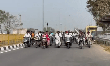 మెదక్: మెదక్ నల్లజెండాలతో బిఆర్ఎస్ నాయకులు ర్యాలీ