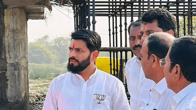 श्रीगोंदा: श्रीगोंदा येथील सरस्वती नदीवरील पुलाच्या कामाची आ पाचपुते यांनी केली पाहणी ;दिल्या अधिकाऱ्याना सूचना