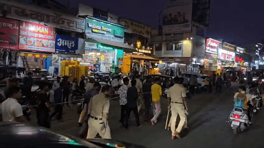 नाशिक: कायद्याचा बालेकिल्ला ! अंबड परिसरात दहशत माजवणाऱ्यांची पोलिसांनी भर रस्त्यावरून काढली धिंड ..