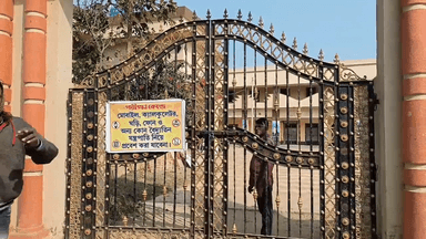 গোপীবল্লভপুর ১: গোপীবল্লভপুরের ৪ টি সেন্টারে শুরু হল মাধ্যমিক পরীক্ষা,ছাত্রছাত্রীদের শুভেচ্ছা জানালেন গোপীবল্লভপুর থানার আইসি ও এএসআই