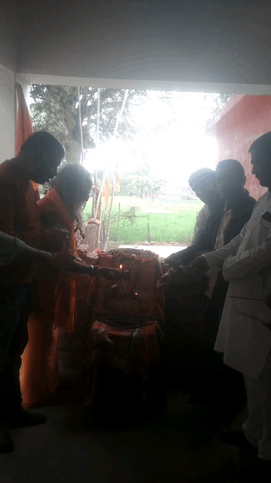 बड़वारा भुड़सा ग्राम पंचायत सरस्वती शिशु मंदिर में संत शिरोमणि रविदास जयंती महोत्सव मनाई गई एचपीचंद्राशवामी जी महाराज