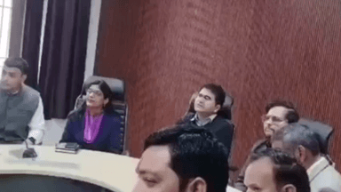 हथीन: हथीन में उपमंडल स्तरीय समाधान शिविर, पलवल डीसी डॉ. हरीश कुमार ने सुनी लोगों की शिकायतें