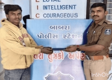 બાબરા: તેરા તુજકો અર્પણ” કાર્યક્રમ અંતર્ગત બાબરા પોલીસ દ્વારા ગુમ થયેલ મોબાઇલ શોધી અરજદારને પરત અપાયો