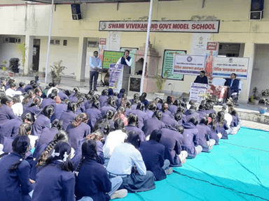 राजकीय मॉडल स्कूल टोडाभीम में विधिक सेवा शिविर में मुख्य न्यायिक मजिस्ट्रेट ने विद्यार्थियों को दी विभिन्न जानकारी