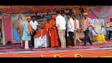 ಹುಲಸೂರ: ಹಿಂದು ಧರ್ಮ ಸಂಸ್ಕೃತಿ ರಕ್ಷಣೆಗಾಗಿ ಸಮಾಜ ಒಗ್ಗಟ್ಟಾಗಬೇಕು; ಪಟ್ಟಣದಲ್ಲಿ ಗೋಪಾಲಜಿ ನಾಗರಕಟ್ಟೆ ಸಲಹೆ