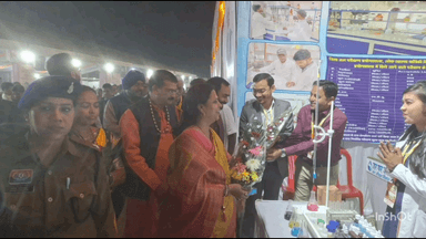 बागबाहरा: सिरपुर महोत्सव में सरकारी व गैर सरकारी स्टॉलों में उमड़ी भीड़, लोगों ने उत्साहपूर्वक लिया हिस्सा