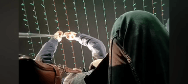 शिबू सोरेन का फोटो देखकर माननीय मुख्यमंत्री हेमंत सोरेन और बसंत सोरेन को केंद्रीय समिति सदस्य सलीम जहांगीर ने सम्मानित किया