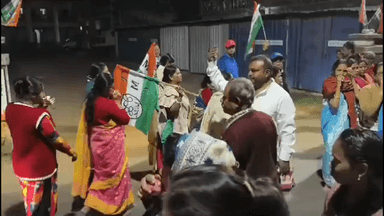 রানাঘাট ১: SIR নিয়ে জাতীয় নিবাচন কমিশনের বিরুদ্ধে সুপ্রিম কোর্টে সরব মুখ্যমন্ত্রী,শঙ্খ বাজিয়ে রানাঘাটে পাশে থাকার আশ্বাস মহিলা TMC