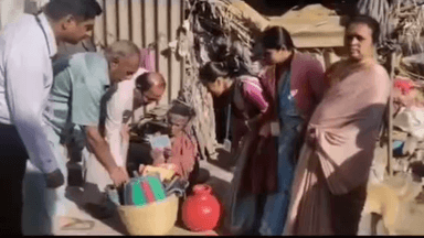 ಶ್ರೀರಂಗಪಟ್ಟಣ: ಪಟ್ಟಣದ ತಾಲೂಕಿನ ನಿರ್ಗತಿಕರಿಗೆ ವಾತ್ಸಲ್ಯ ಕಿಟ್ ವಿತರಣೆ