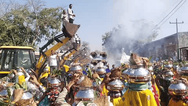 नांगलशेरपुर में कैबिनेट मंत्री के स्वागत में 1100 महिलाओं ने सजाए मंगल कलश, 31 जेसीबी मशीनों ने बरसाए फूल