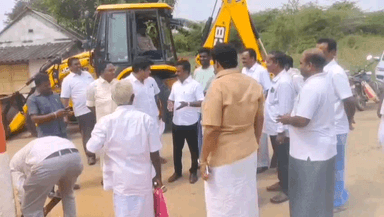 அறந்தாங்கி: ஆளப்பிறந்தானில் புதிய தார் சாலை அமைக்க நடந்த பூமி பூஜை நிகழ்வில் MLA ராமச்சந்திரன் முன்பு திமுக காங்கிரஸ் வாக்குவாதம் பரபரப்பு