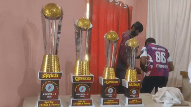 ಆನೆಕಾಡಿನಲ್ಲಿ ಹ್ಯುಂಡೈ ಕ್ರೆಟಾ ಕಾರಿಗೆ ಹೊತ್ತಿಕೊಂಡ ಬೆಂಕಿ,ಪ್ರಾಣಾಪಾಯದಿಂದ ಪ್ರವಾಸಿಗರು ಪಾರು