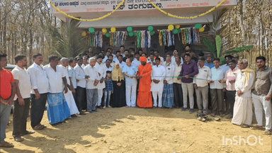 ಹಿರೇಕೆರೂರು: ಶಾಸಕ ಯುಬಿ ಬಣಕಾರ ಅವರಿಂದ ಚಿಕ್ಕೇರೂರನಲ್ಲಿ ಬಸ್ ಶೆಲ್ಟರ್ ಉದ್ಘಾಟನೆ; ಅಗಡಿ ಅಕ್ಕಿಮಠದ ಗುರುಲಿಂಗ ಸ್ವಾಮೀಜಿ ಭಾಗಿ