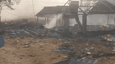 பென்னாகரம்: பாப்பாரப்பட்டி அருகே பட்டாசு குடோன் வெடித்து சிதறியதில் ஒருவர் கவலைக்கிடம்