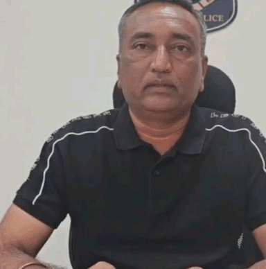 જસદણ: જસદણ વિસ્તારના કુખ્યાત બુટલેગરને દારૂ ના જથ્થા સાથે ઝડપી પાડતી રાજકોટ ગ્રામ્ય પોલીસ