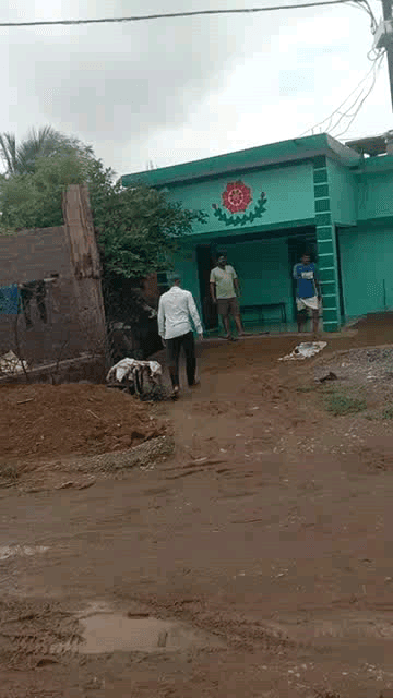 बिरकोना के दबंग प्रेमकांत जोशी, प्रभा जोशी, कुसुम जोशी भारत जोशी,एक व्यक्ति को मार पीट कर घर मे कैसे ले गये,