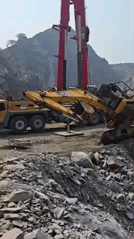 रामगढ़: ओडेला खनन हादसे में पाँचवें दिन पोपलेन मशीन को बाहर निकाला गया, चालक का सुराग नहीं, स्क्वायड डॉग से तलाश जारी