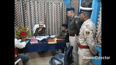 समेली: SP शिखर चौधरी ने पोठिया थाना में कांड अन्वेषण की समीक्षा की, लंबित मामलों का निष्पादन सुनिश्चित करने के निर्देश