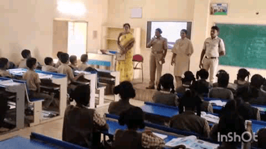 ఎర్రబ్యాడ్జీలు ధరిస్తూ గేట్ మీటింగ్ లతో మద్దతు
: ఆర్టీసీ ఈయూ జోనల్ సెక్రెటరీ బికే మూర్తి