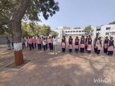 લાઠી: દામનગર પોલીસની અનોખી પહેલ! SPC વિદ્યાર્થીઓ માટે યોજાયો પ્રેરણાદાયી આઉટડોર ક્લાસ