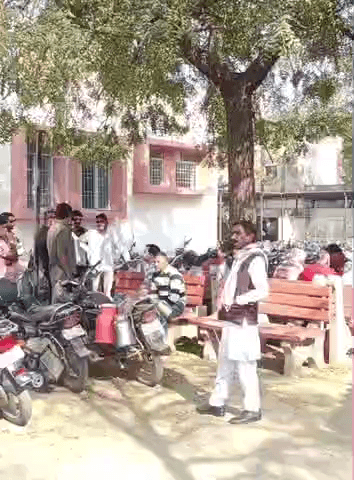 अलवर: अलवर में पति-पत्नी दोनों एक ही स्कूल में शिक्षक, रात में हार्ट अटैक से पति की मौत, अस्पताल में तोड़ा दम